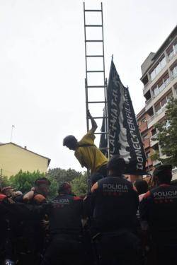 Seu de la Fundación Princesa de Girona (carrer Juli Garreta cantonada amb Ronda Sant Antoni Maria Claret) on ha estat detingut Quim Tell (07/06/2023) Imatge del fotògraf Joan Aureli Martí Bohigues