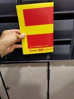 Ahir es van repartir estelades per les bústies de Lleida (Imatge: Twitter CUP Lleida)