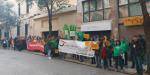 Protesta davant el Parlament de les Illes  contra la imposició del castellà