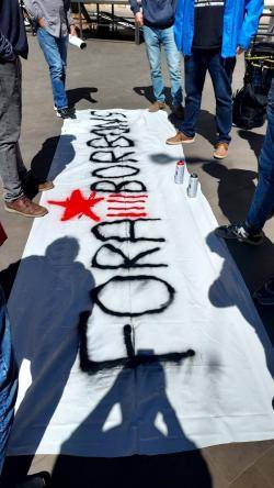 Avui (20/04/2024) a Figueres, en un acte de protesta,  la Coordinadora Antimonàrquica de les Comarques Gironines (CACG) ha cremat fotografies de la Princesa Leonor