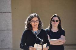 Elena Jiménez (Junta Nacional d'Ómnium) avui (24/04/2024) a Santa Coloma de Farners a l'acte organitzat per la Coordinadora Antimonàrquica de les Comarques Gironines (CACG)  en suport a 4 encausats antimonàrquics (Imatge: Joan Aureli Martí Boigues)