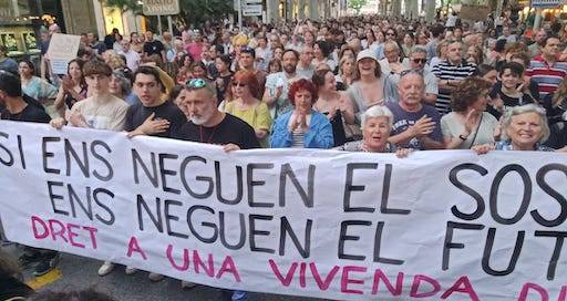 Clam multitudinari a Palma per l?habitatge i contra la massificació turística