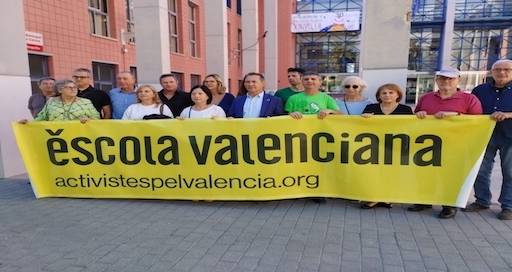 Escola Valenciana crida a participar en la vaga del 23-M en defensa de la llengua