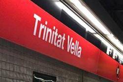Impulsen a una cadena humana per unir el metro entre les Trinitats