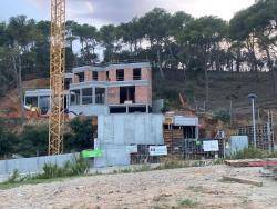 40.000 nous habitatges i un centenar d?urbanitzacions planegen sobre el nostre litoral de la Costa Brava