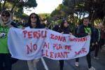 Cadena humana el 5 dabril, entre Castelldefels i Gavà, contra el Pla de Ponent