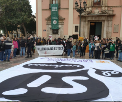 Formalitzen la demanda contra la Conselleria d?Educació per dur endavant una consulta que vulnera els drets lingüístics de l?alumnat