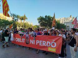 Torna el clam "Mazón Dimissió!!" pels carrers de València i ja són 8 cops