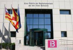 El director d?IB3 garanteix que tota la programació continuarà essent en català