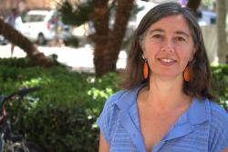 ?La seguretat no neix de les armes, sinó de la justícia social i la cooperació?, ha declarat Neus Truyol, portaveu de la formació