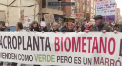 Milers de persones rebutgen a Ll&iacute;ria la macroplanta de biomet&agrave; per l?impacte sobre la salut i el territori