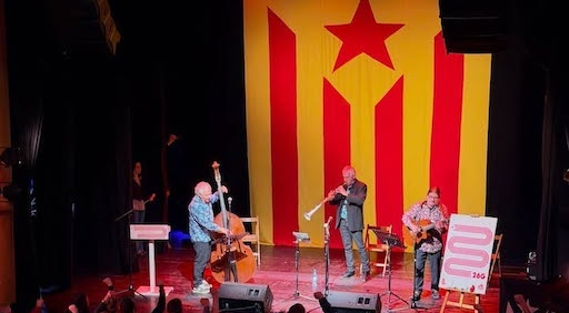 El CAT Tradicion&agrave;rius s'omple per commemorar el Dia del Combatent Catal&agrave;