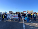 Els docents intensifiquen la vaga amb talls de carreteres al Camp de Tarragona i a les Terres de l'Ebre