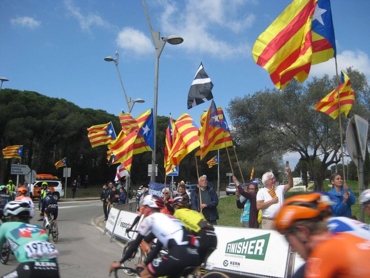 Entre Evenepoel i Godon a Sant Feliu de Gu&iacute;xols