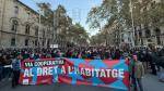Entitats socials denuncien la cessi&oacute; de m&eacute;s de 1.000 habitatges p&uacute;blics a operadors privats a Barcelona