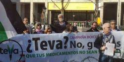 La campanya ?&iquest;Teva? No, gracias? denuncia la pres&egrave;ncia de directius vinculats a la farmac&egrave;utica israeliana Teva al VHIR