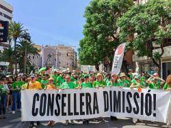 Nova manifestaci&oacute; multitudin&agrave;ria a Val&egrave;ncia sota els crits �Conselleria dimissi&oacute;"
