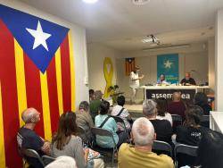 Vic acull la cinquena presentaci&oacute; de "La revoluci&oacute; pendent" amb una exposici&oacute; sobre la mem&ograve;ria combativa i la confrontaci&oacute;