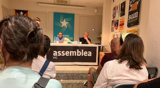Vic acull la cinquena presentaci&oacute; de "La revoluci&oacute; pendent" amb una exposici&oacute; sobre la mem&ograve;ria combativa i la confrontaci&oacute;