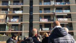 M&eacute;s de 150 llogaters de Badalona forcen l'obertura d'una negociaci&oacute; amb un fons immobiliari