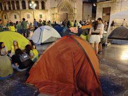 El professorat mant&eacute; la vaga indefinida al Pa&iacute;s Valenci&agrave; i denuncia amenaces de la Conselleria contra representants sindicals