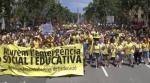 Milers de docents, fam&iacute;lies i estudiants omplen Barcelona per exigir un gran acord per l'educaci&oacute; p&uacute;blica