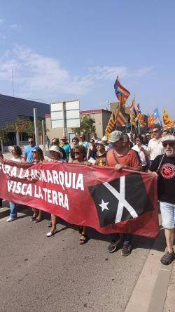 A les 11 la manifestaci&oacute; ha avan&ccedil;at en direcci&oacute; al mar