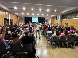 Les treballadores de les biblioteques de Barcelona mantenen la vaga i acusen l'Ajuntament de no voler negociar