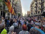 Via Laietana 43 torna a omplir-se per exigir la sortida de la Policia espanyola