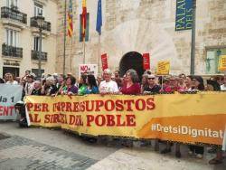 Entitats socials i culturals es mobilitzen contra els pressupostos i reclamen m&eacute;s recursos