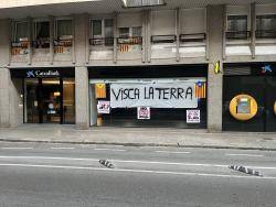 Acci&oacute; de protesta contra CaixaBank a Figueres el 08/07/2026 (Caixabank &eacute;s un dels patrons de la Fundaci&oacute;n Princesa de Girona)