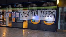 Acci&oacute; de protesta contra CaixaBank a la Bisbal el 08/07/2026 (Caixabank &eacute;s un dels patrons de la Fundaci&oacute;n Princesa de Girona)