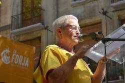 Carme Travesset recorda Blanca Serra al Fossar de les Moreres