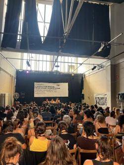 M&eacute;s de 500 feministes es troben a Sabadell per refor&ccedil;ar un feminisme anticapitalista i antiracista