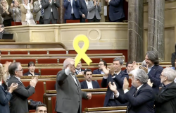Llu&iacute;s Puig torna al Parlament despr&eacute;s de nou anys d'exili i reivindica la continu&iuml;tat de la lluita per la independ&egrave;ncia